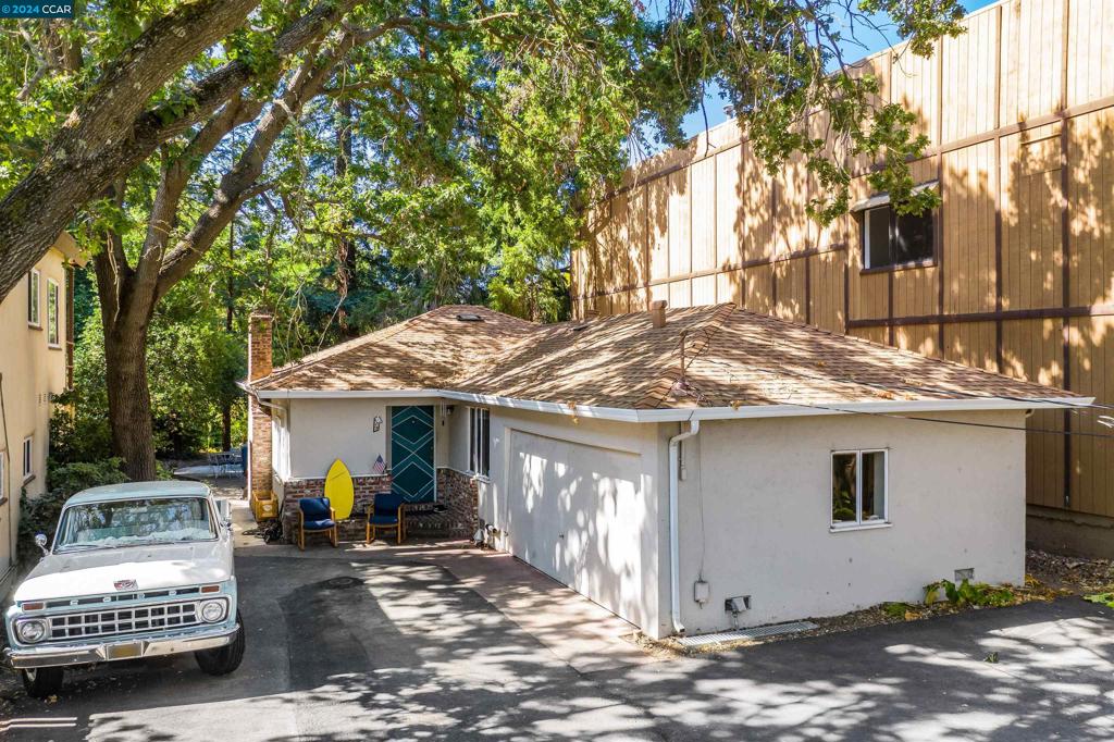 3533 Plaza Way Property Photo 13