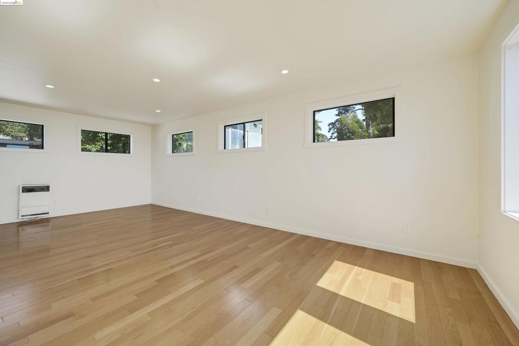 921 Clark Place Property Photo 26