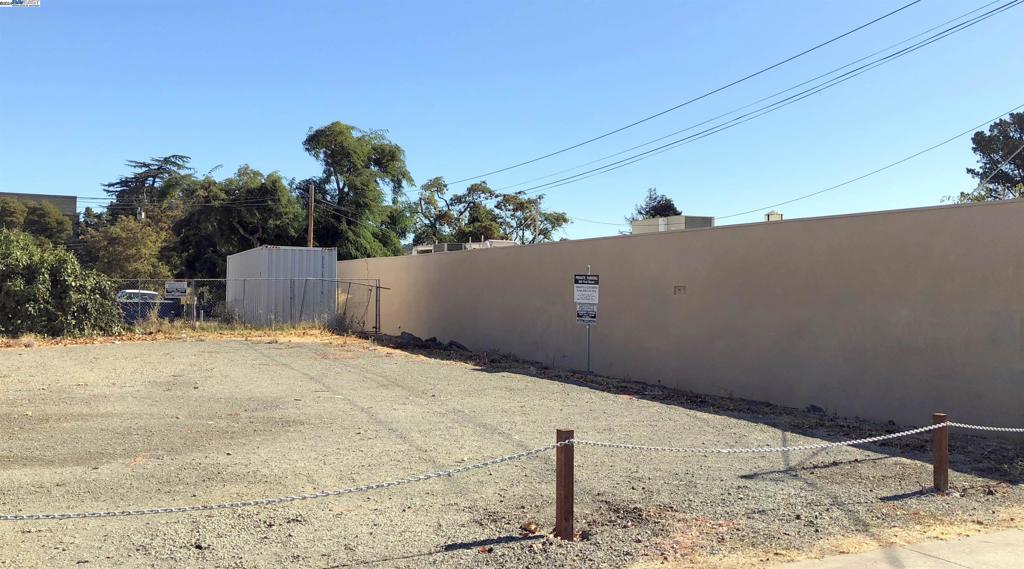 100 H Street Property Photo 2