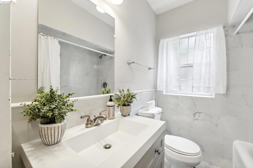 1926 107th Ave Property Photo 24