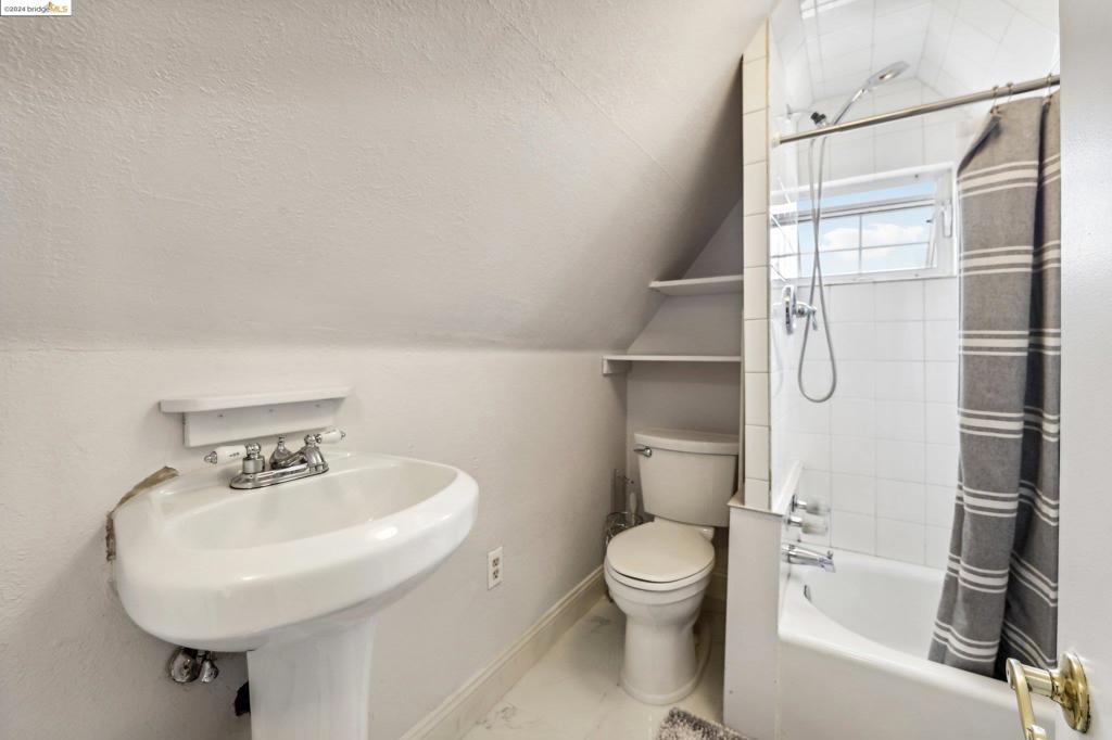 1926 107th Ave Property Photo 31