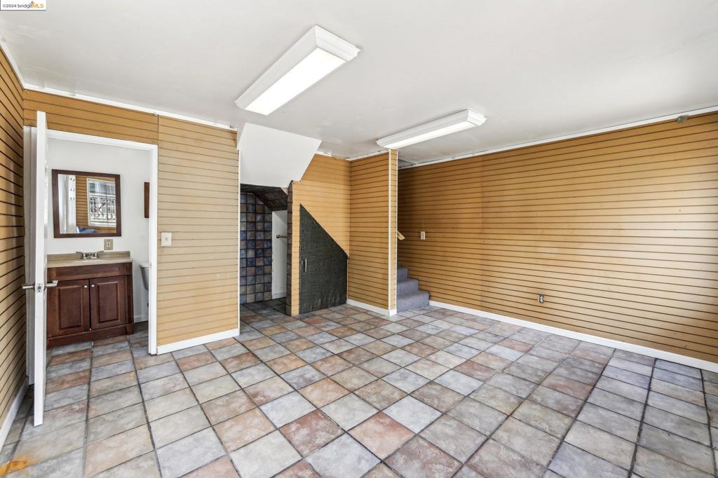 1926 107th Ave Property Photo 35