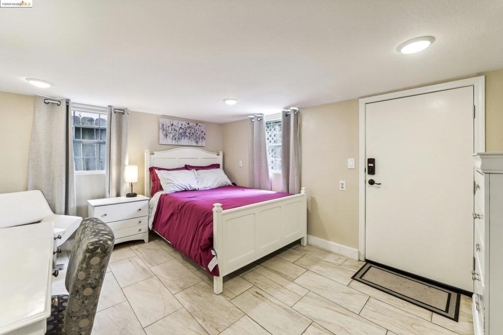 1926 107th Ave Property Photo 38