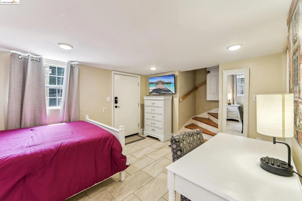 1926 107th Ave Property Photo 40