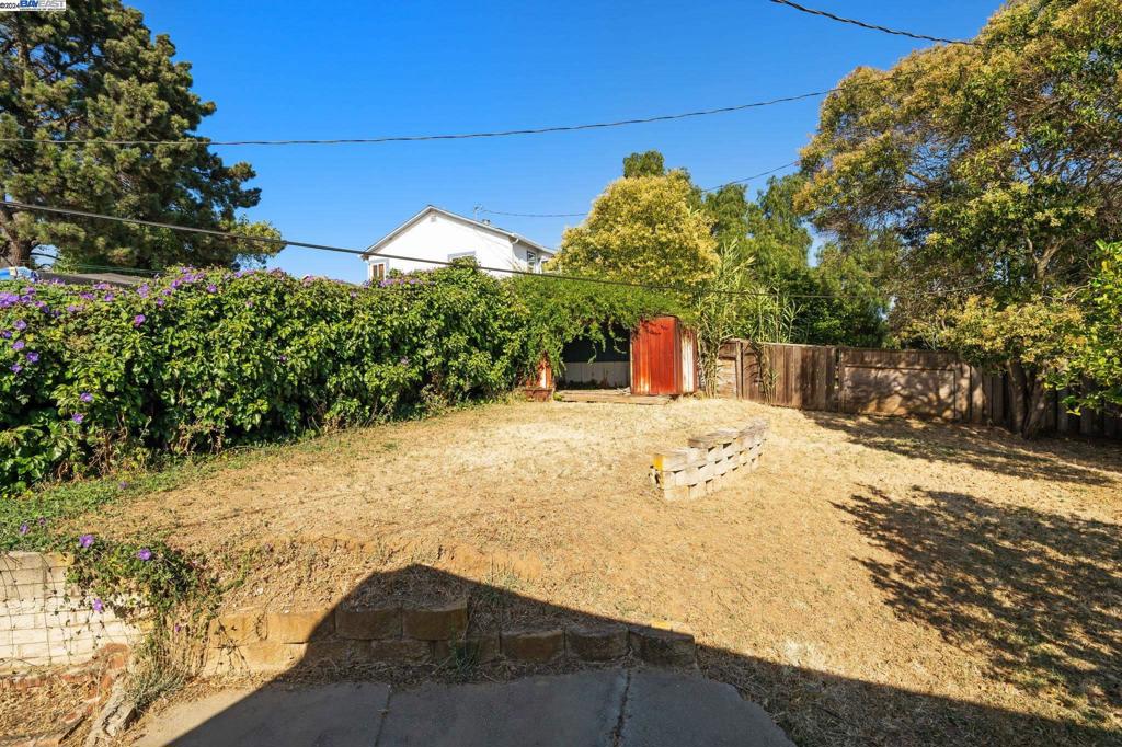 108 Mesa Property Photo 28