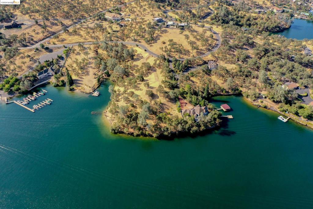 0 Lot 4 Lakefront Dr Property Photo 4