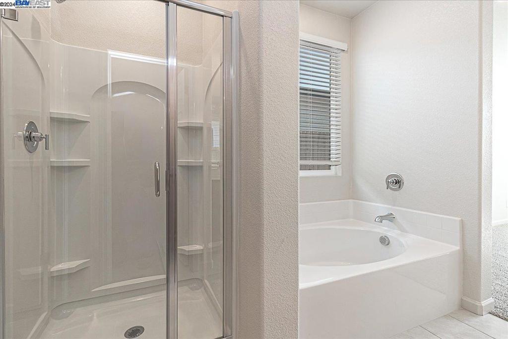 2998 Girdwood St Property Photo 26