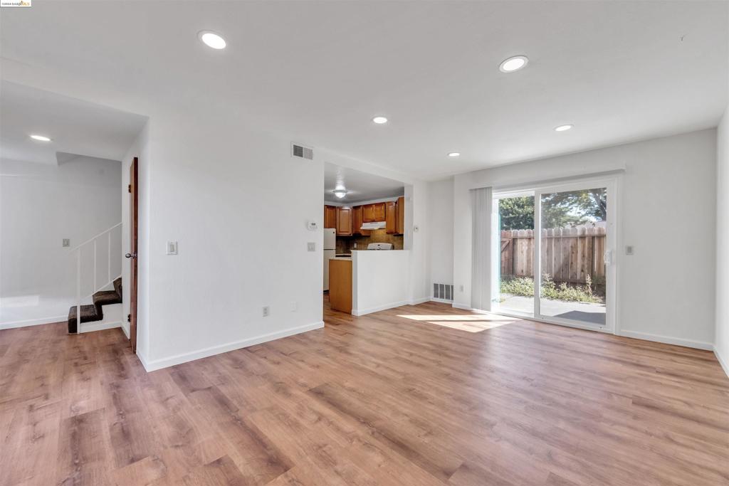 16 El Cerrito Ct Property Photo 6