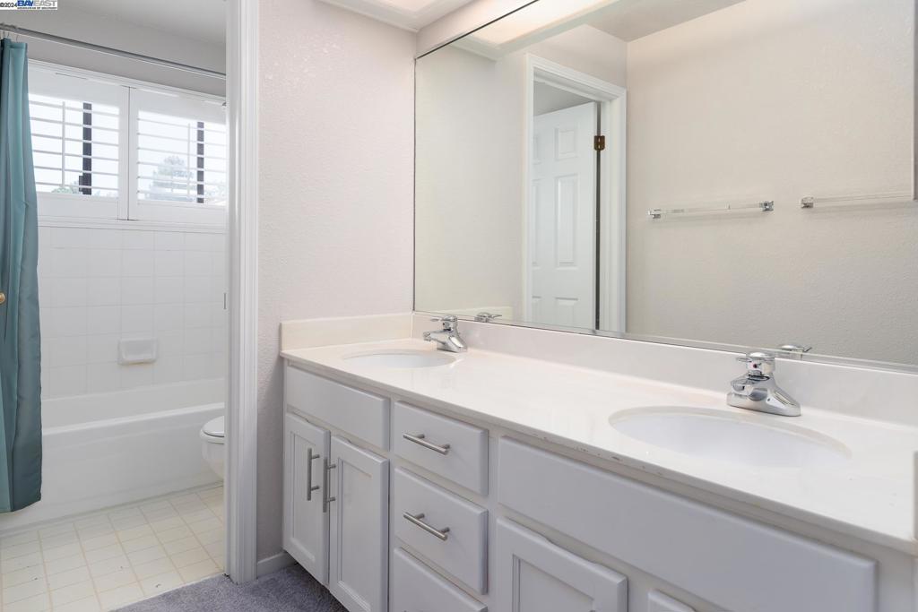 21239 Gary Drive 303 Property Photo 23