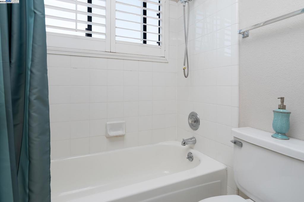 21239 Gary Drive 303 Property Photo 24