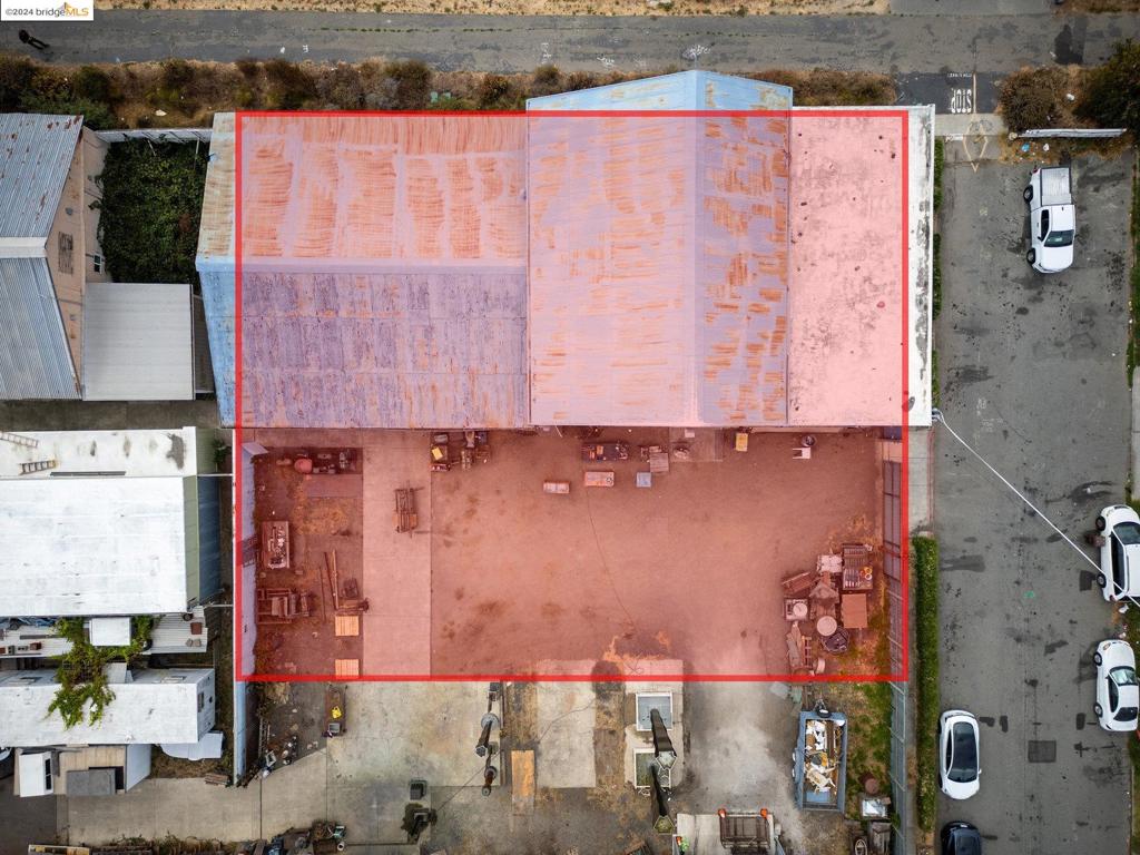 2 17th St Property Photo 27