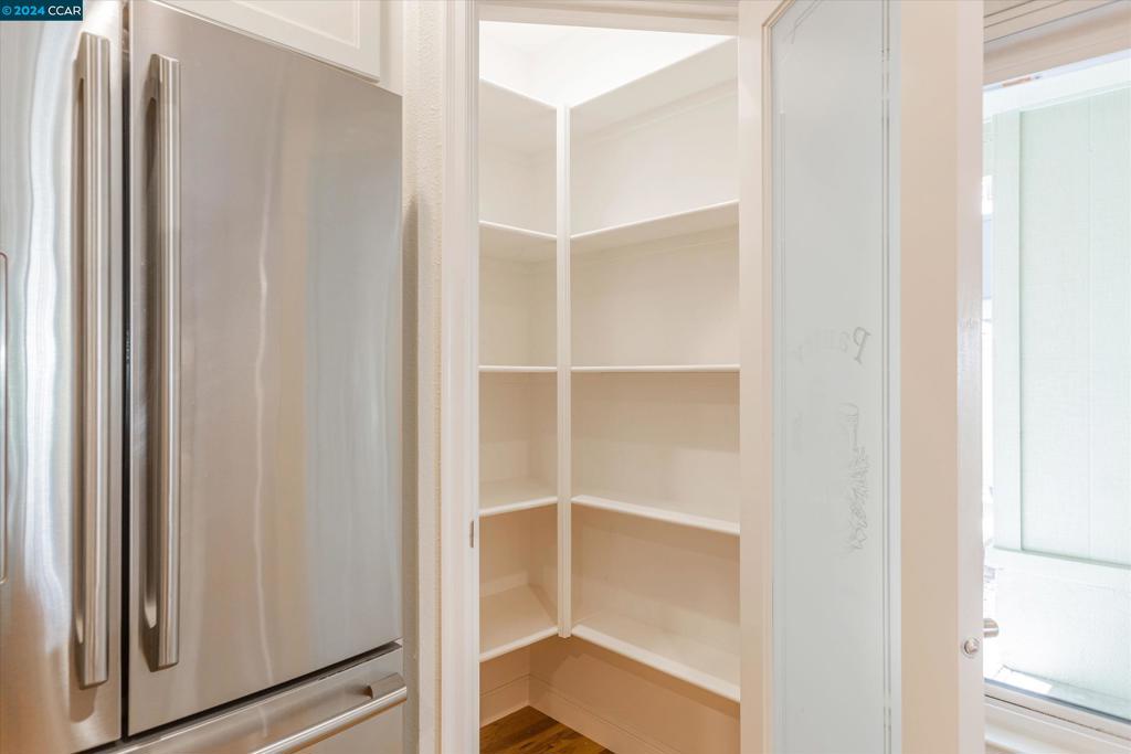 2633 Pine Knoll Dr 6 Property Photo 12