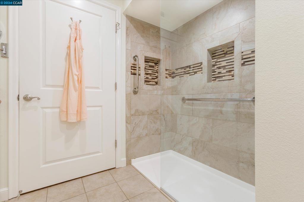 2633 Pine Knoll Dr 6 Property Photo 20