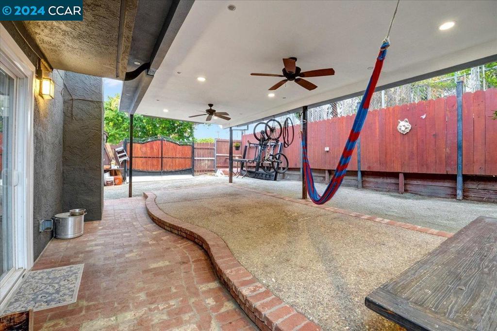 301 Grangnelli Ave Property Photo 15