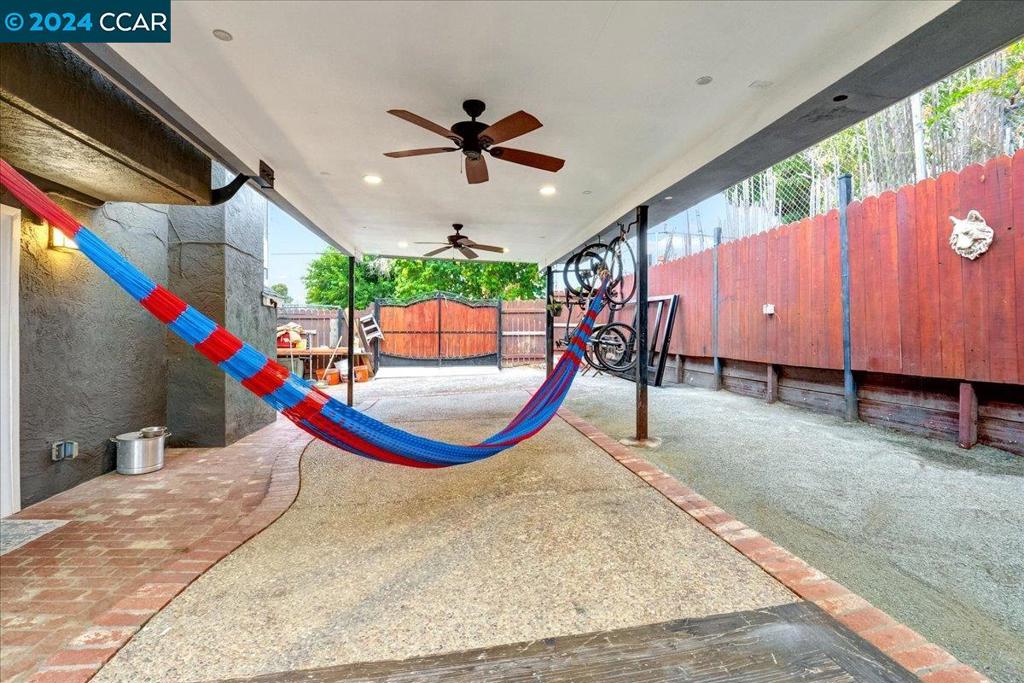 301 Grangnelli Ave Property Photo 16