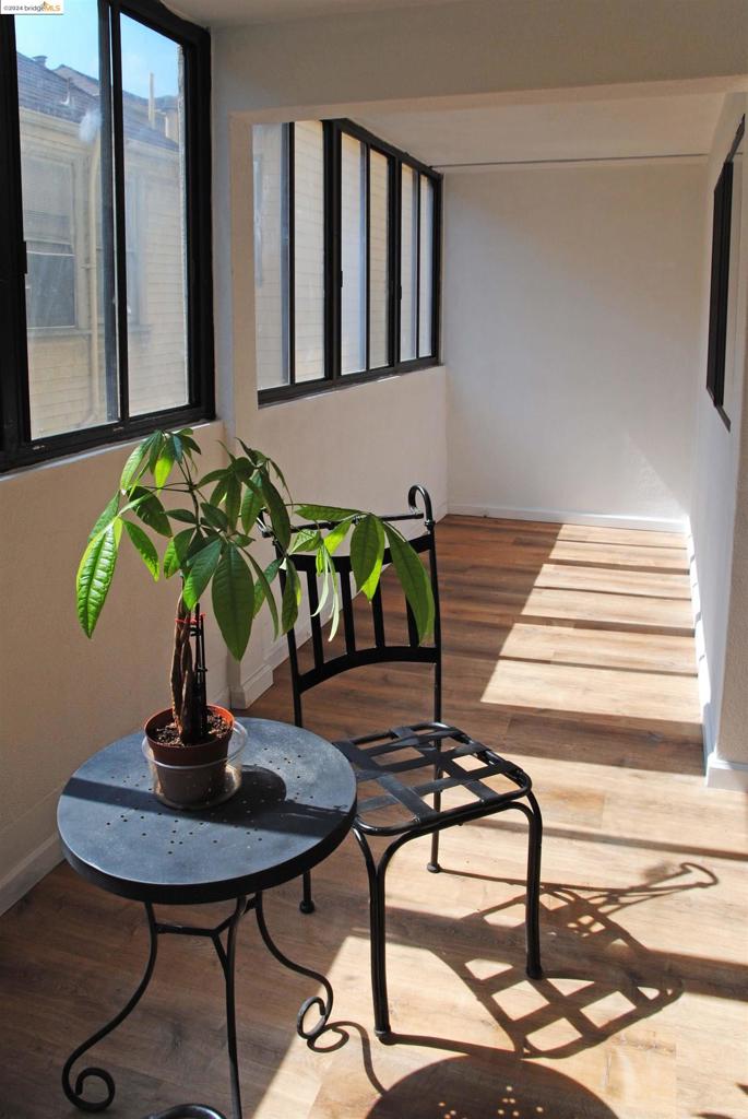 625 Madison St 107 Property Photo 7