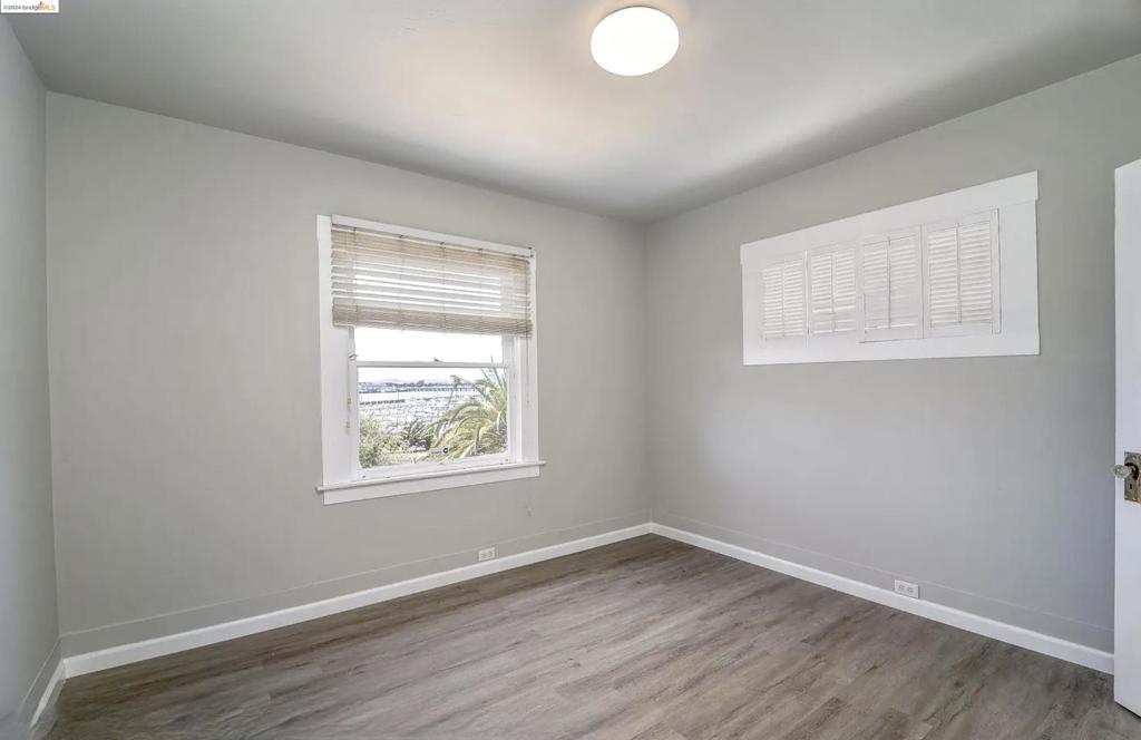 309 Trinity St Property Photo 22