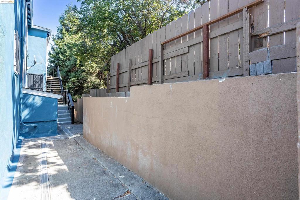 611 Sheridan St Property Photo 27