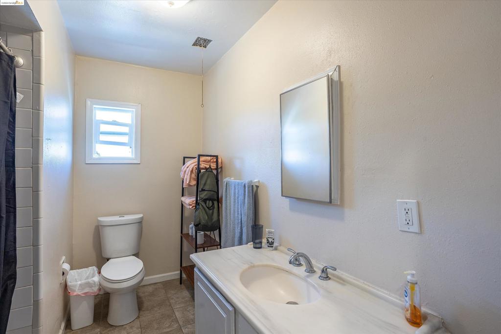 611 Sheridan St Property Photo 45