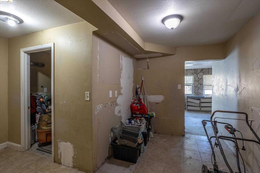 611 Sheridan St Property Photo 54