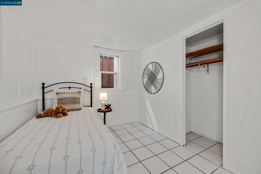 2105 Central Ave Property Photo 11