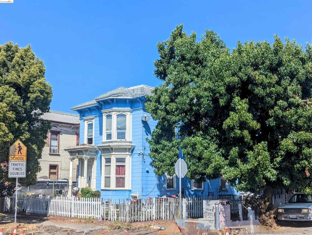 1511 17th Avenue Property Photo 7