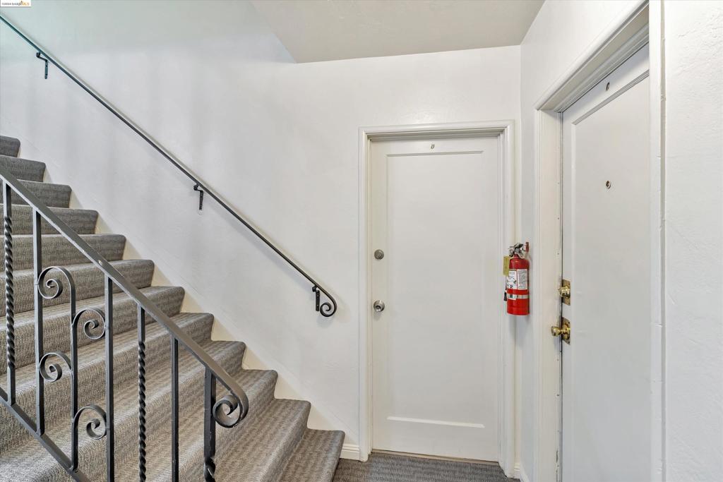 2437 Warring St Property Photo 9