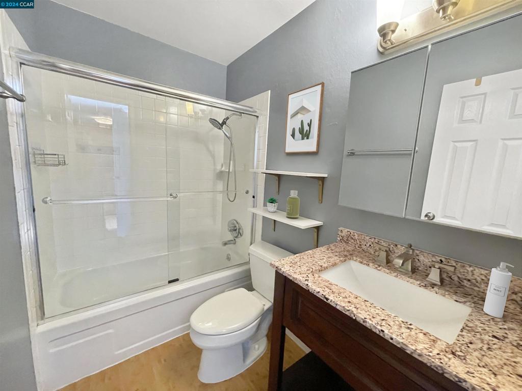 455 Crescent Street 315 Property Photo 4