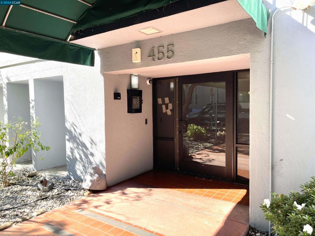 455 Crescent Street 315 Property Photo 11