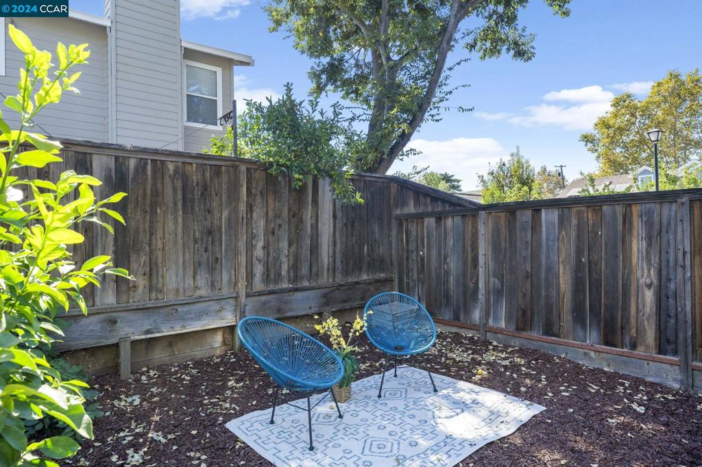 115 Harris Cir Property Photo 31