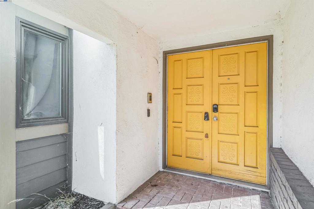 1135 Linden St Property Photo 34