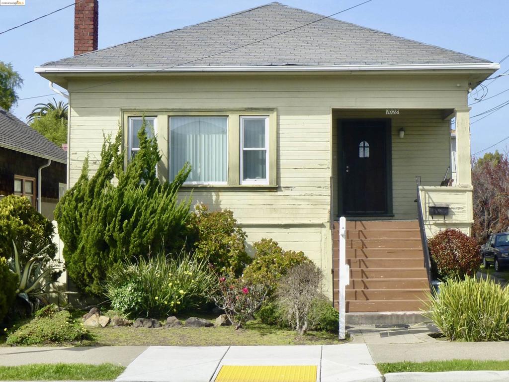 1028 61st St Property Photo 1