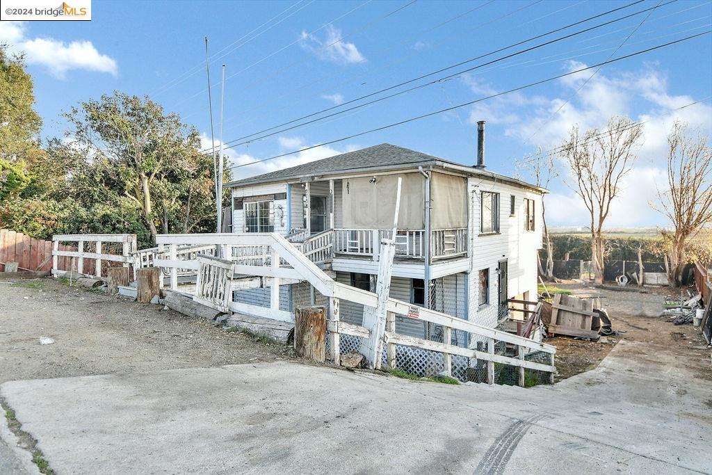 2738 Dutch Slough Road Property Photo 1