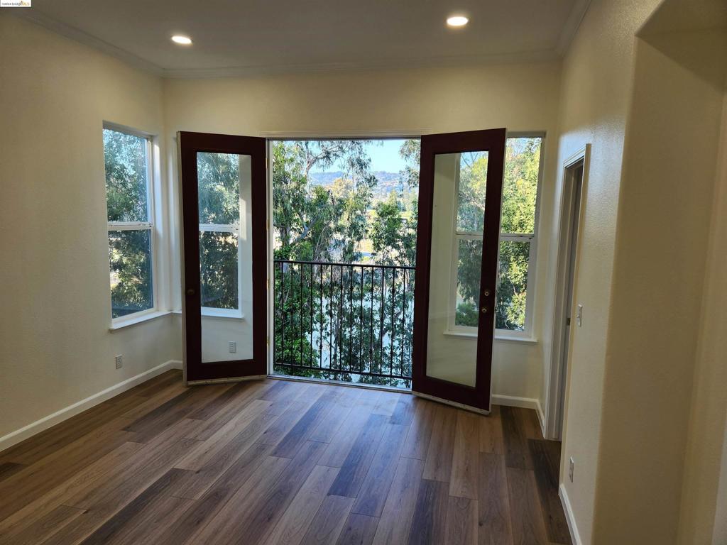 4465 View Place Property Photo 4
