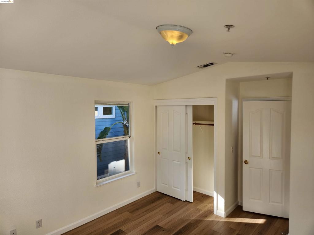 4465 View Place Property Photo 11