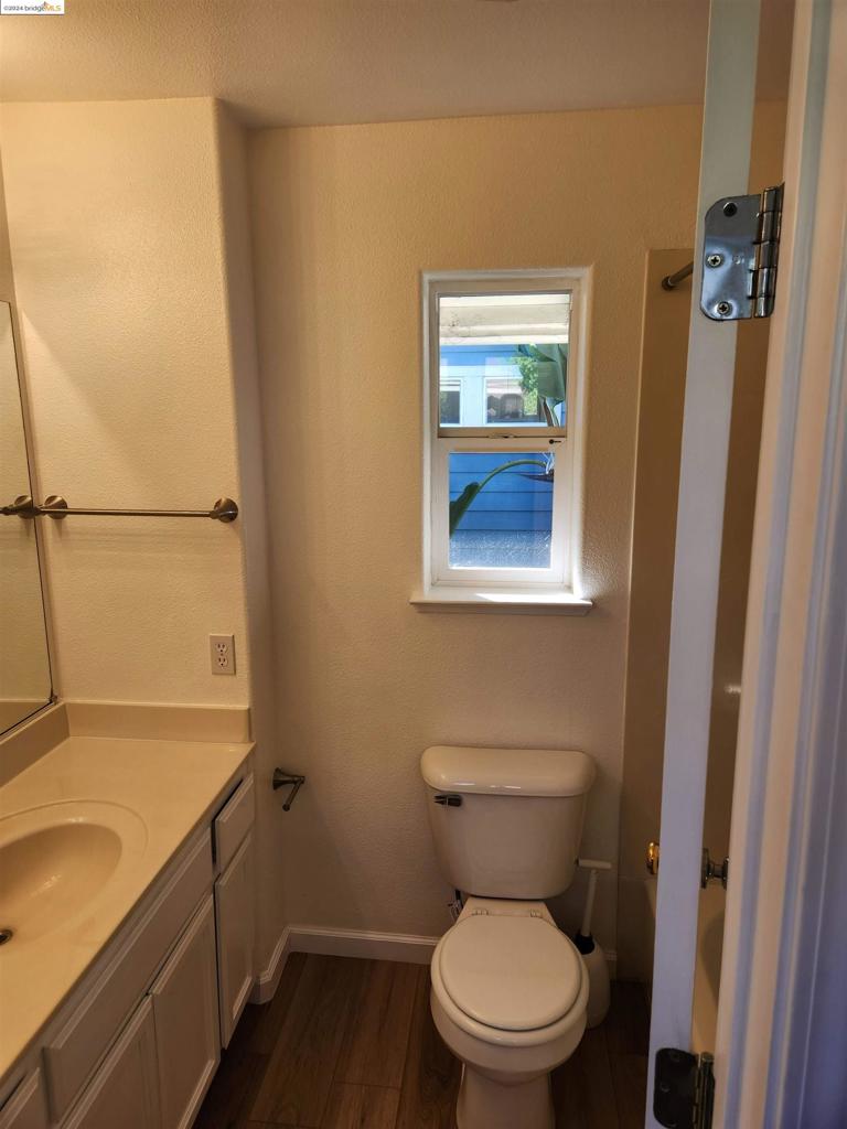 4465 View Place Property Photo 12