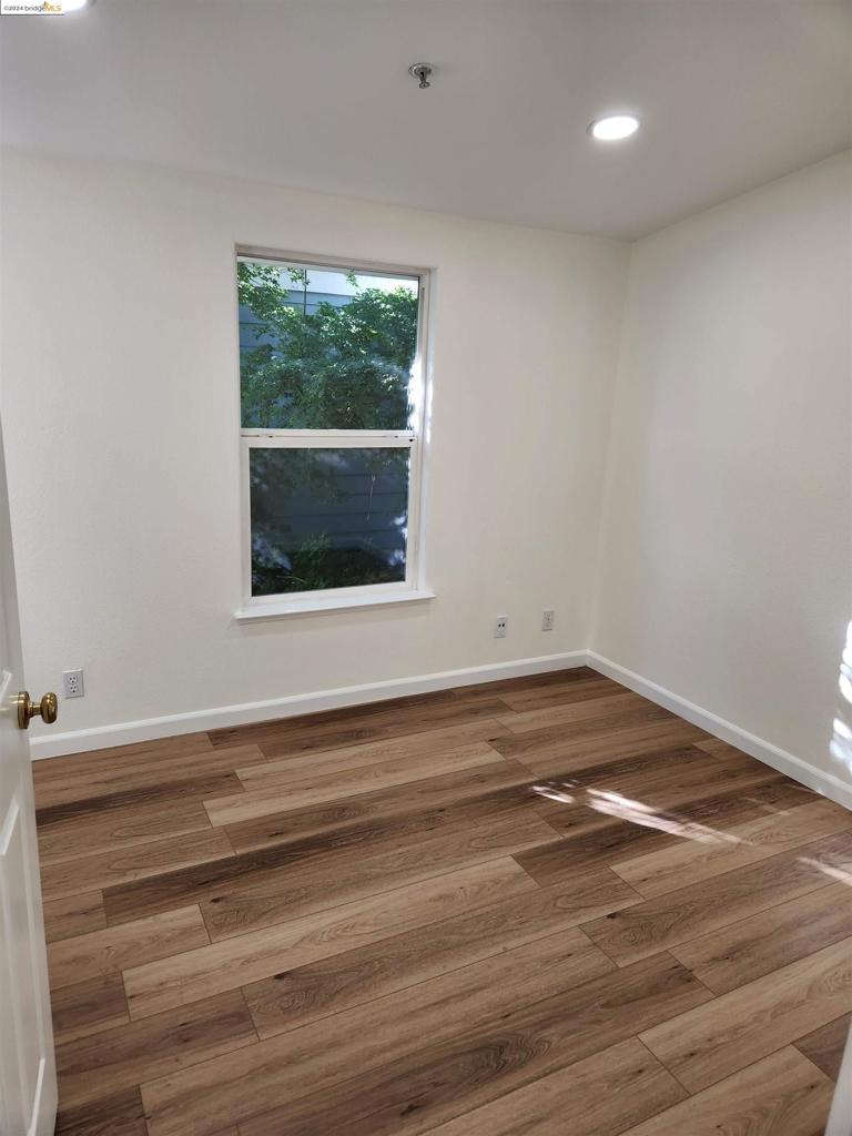 4465 View Place Property Photo 13