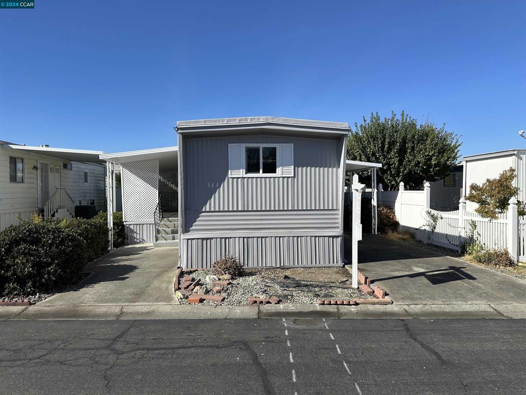 344 Via Valencia Property Photo