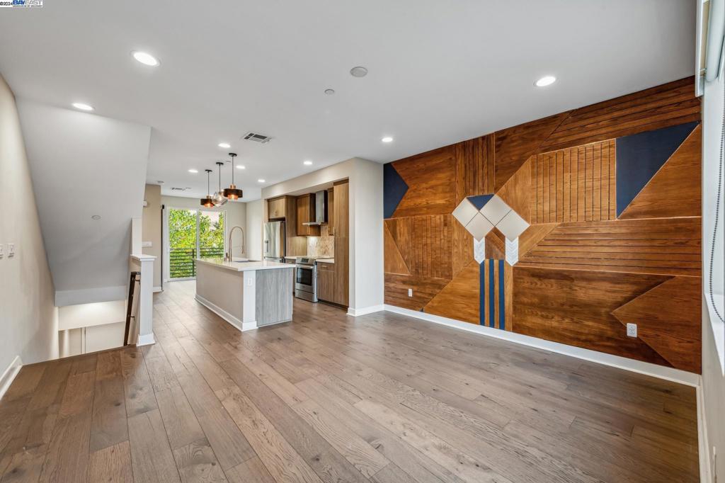 1805 16th St Property Photo 8