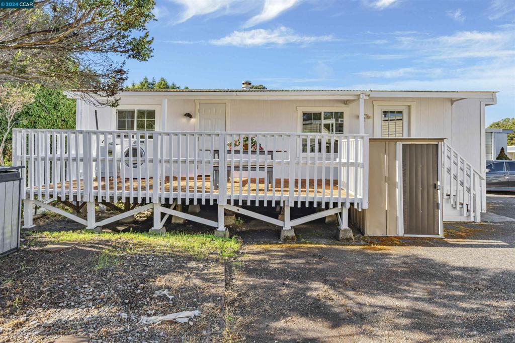 4556 Appian Way Property Photo 4
