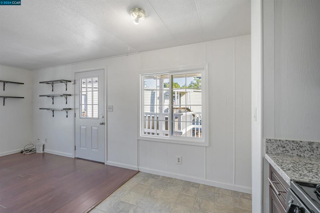 4556 Appian Way Property Photo 11
