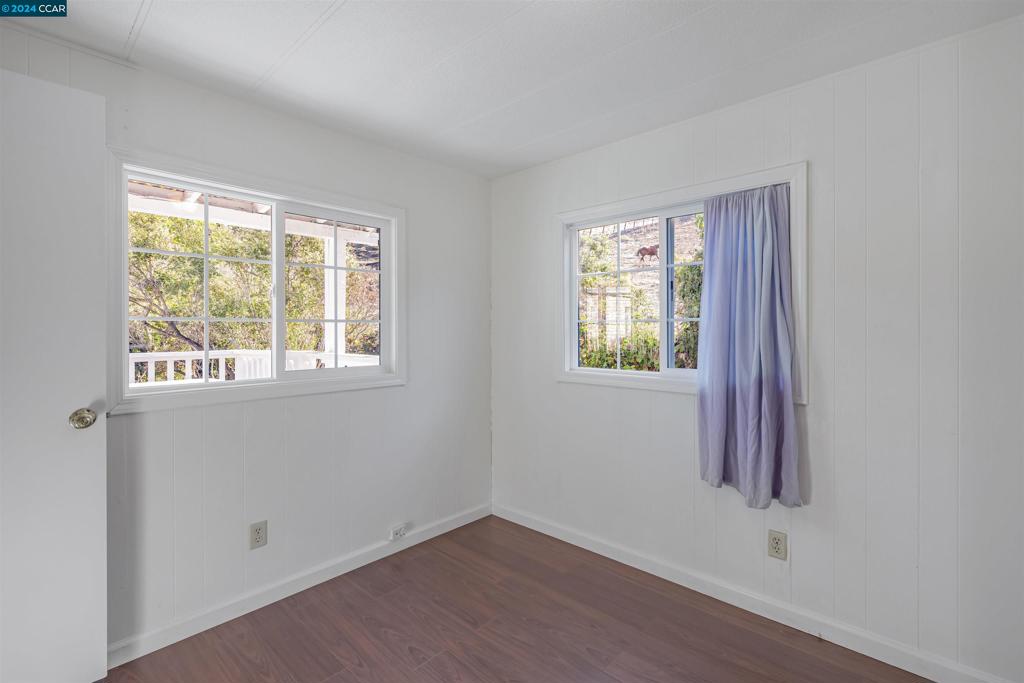 4556 Appian Way Property Photo 13