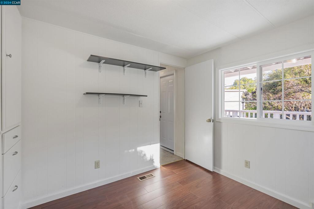 4556 Appian Way Property Photo 14