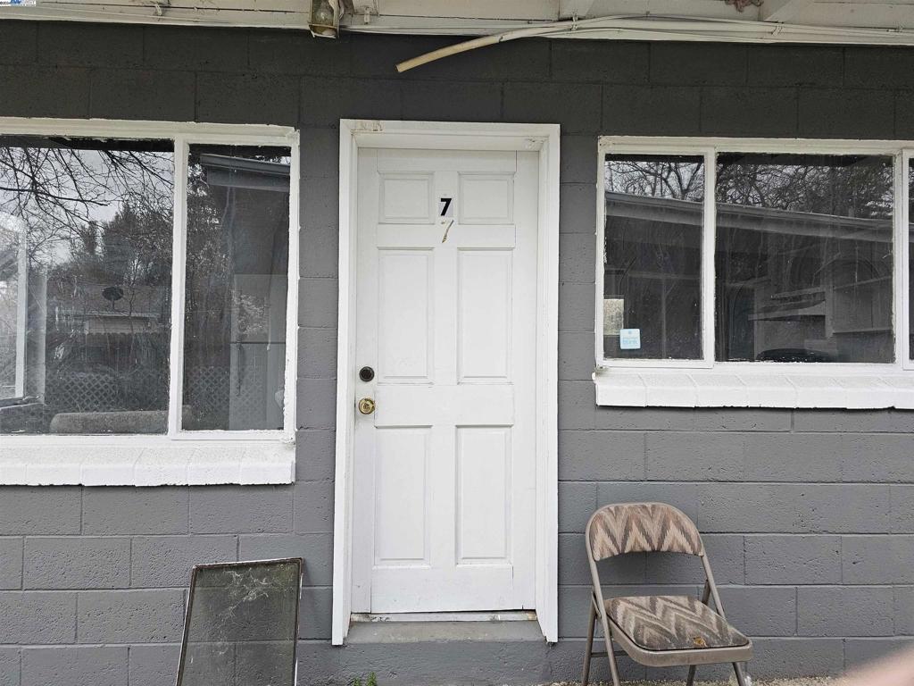 13955 Lakeshore Dr Property Photo 11