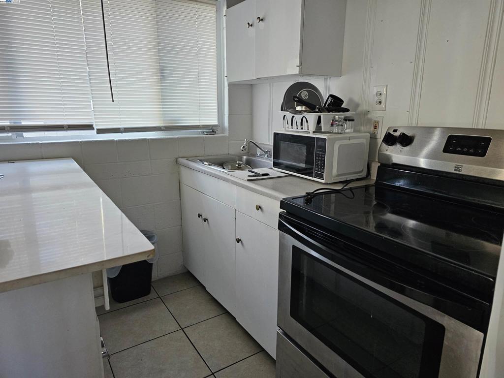 13955 Lakeshore Dr Property Photo 20