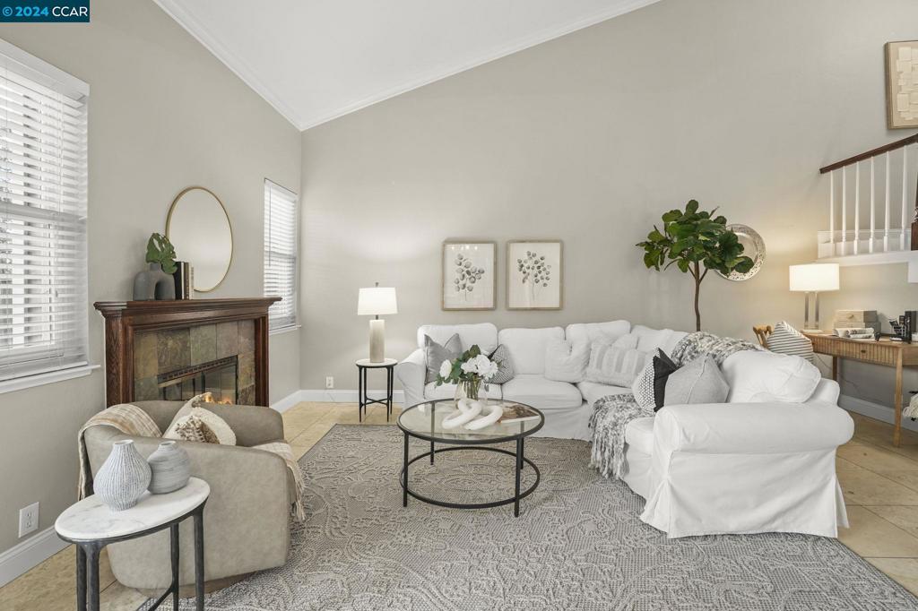 1 Rainbow Cir Property Photo 5