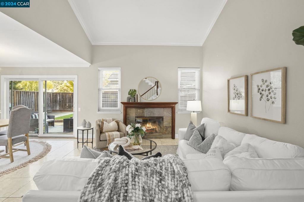 1 Rainbow Cir Property Photo 6