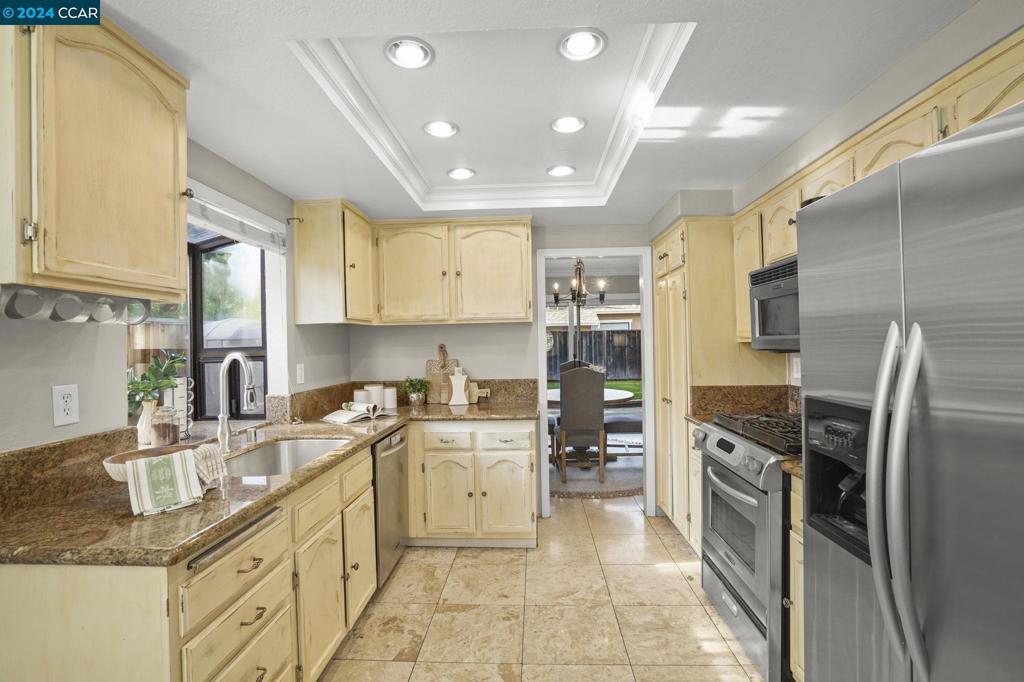 1 Rainbow Cir Property Photo 9