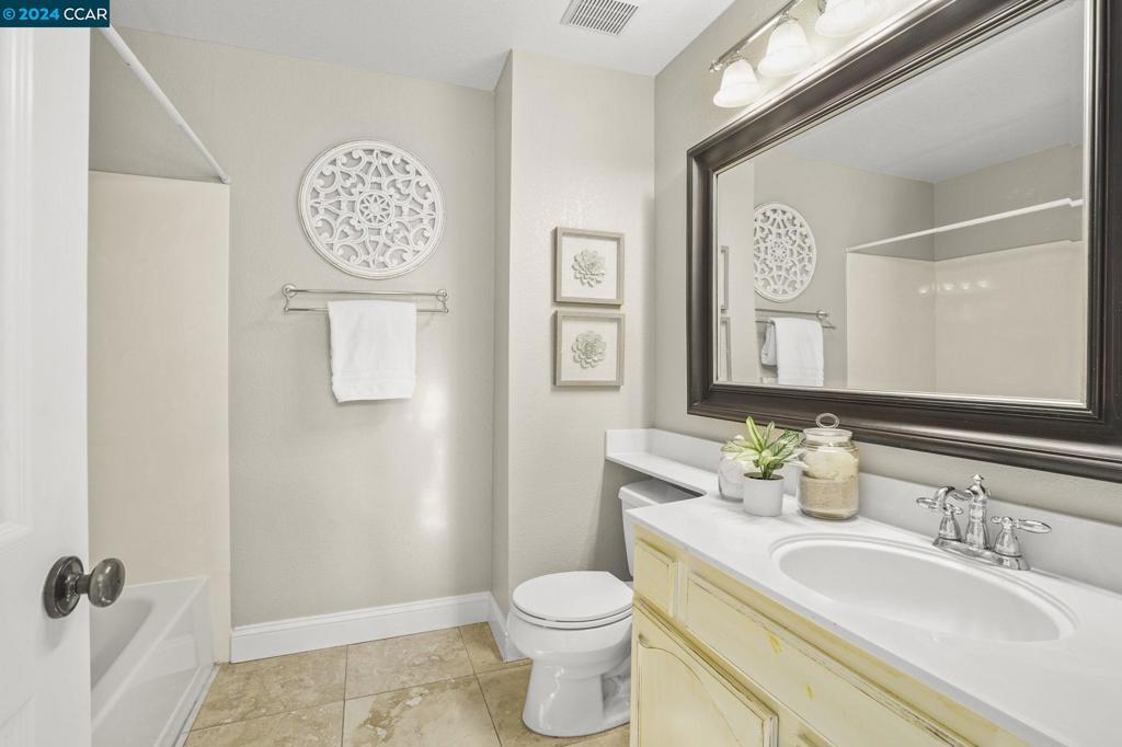 1 Rainbow Cir Property Photo 25