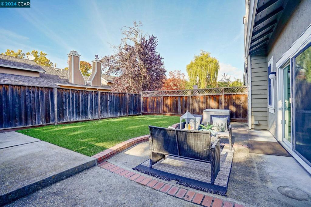 1 Rainbow Cir Property Photo 31